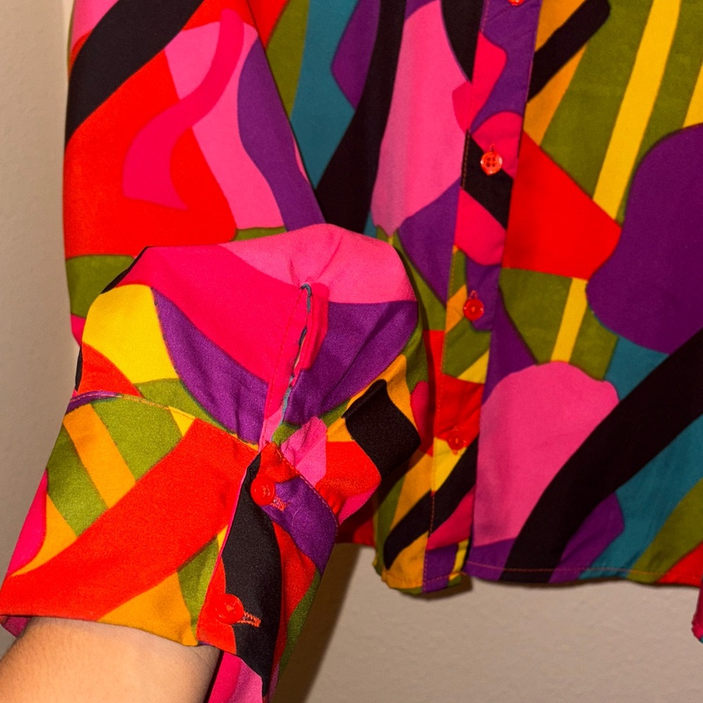 Colorful Abstract Print Cropped Button Up Blouse Retro Style Size 1X - Picture 4 of 8
